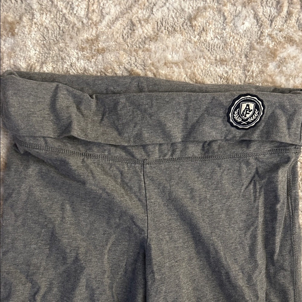 Abercrombie & Fitch Gray Leggings - Picture 3 of 5